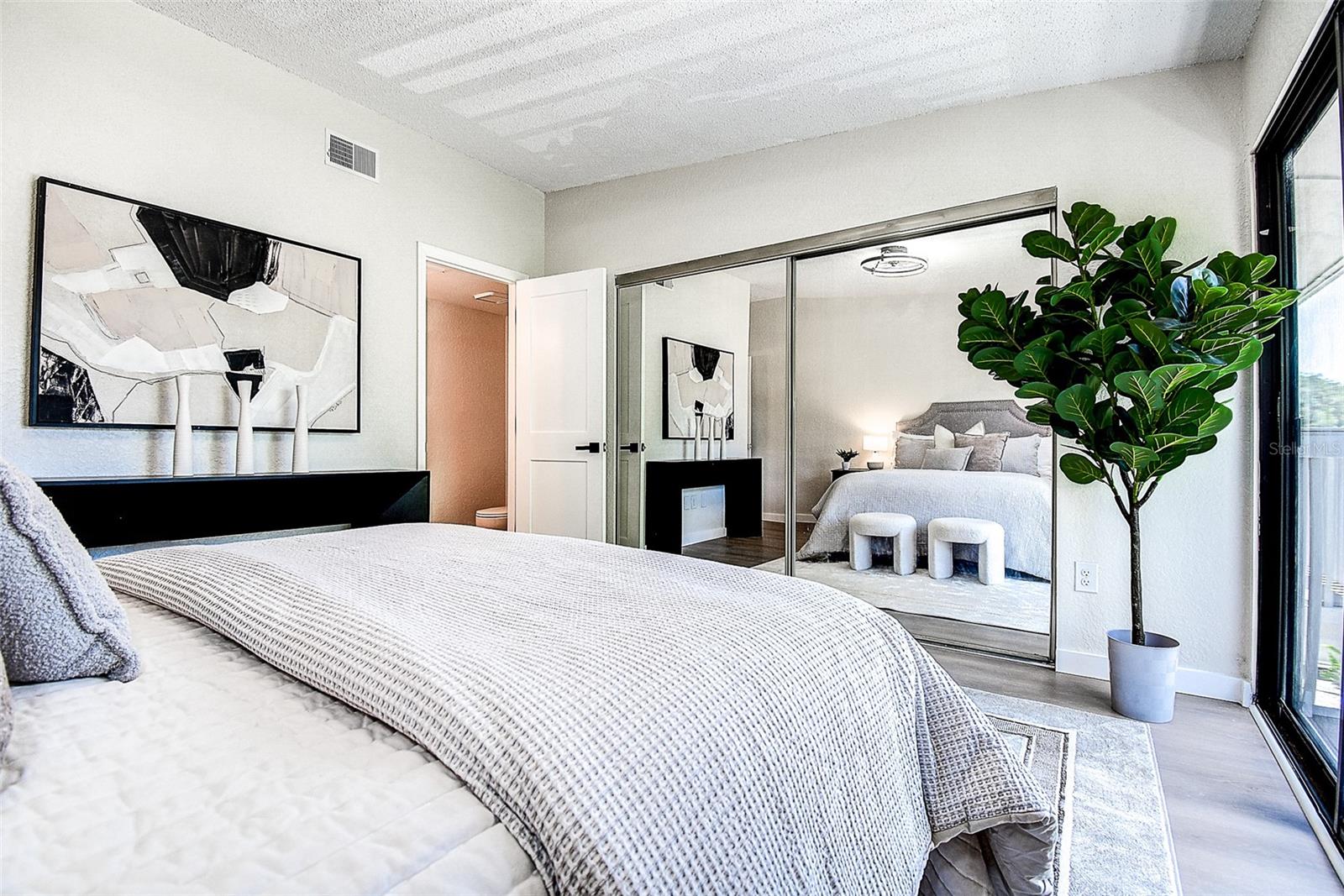 LAKE FOREST CONDO - Residential