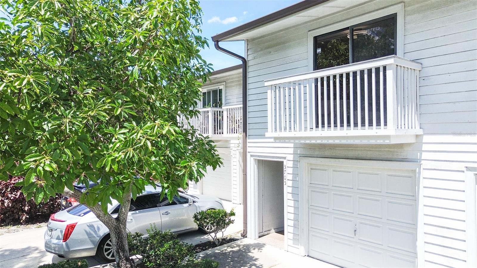 LAKE FOREST CONDO - Residential