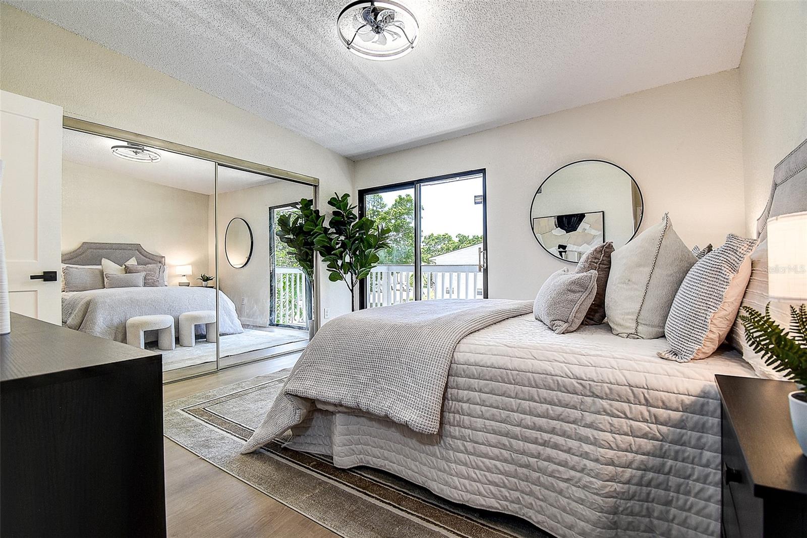 LAKE FOREST CONDO - Residential