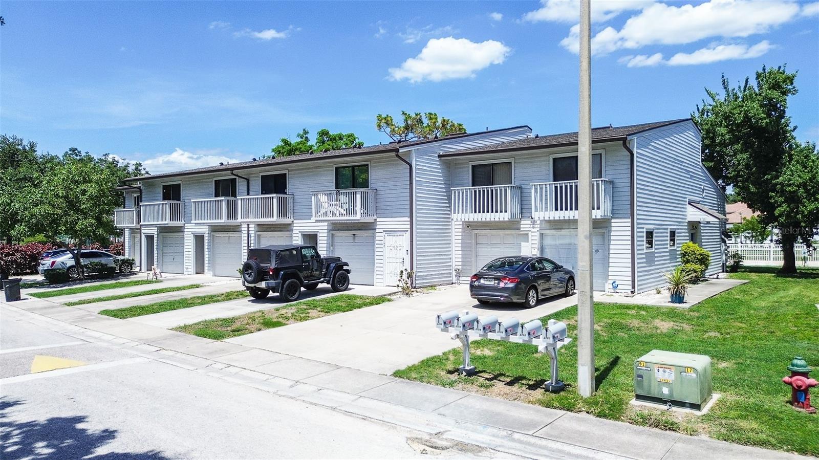LAKE FOREST CONDO - Residential