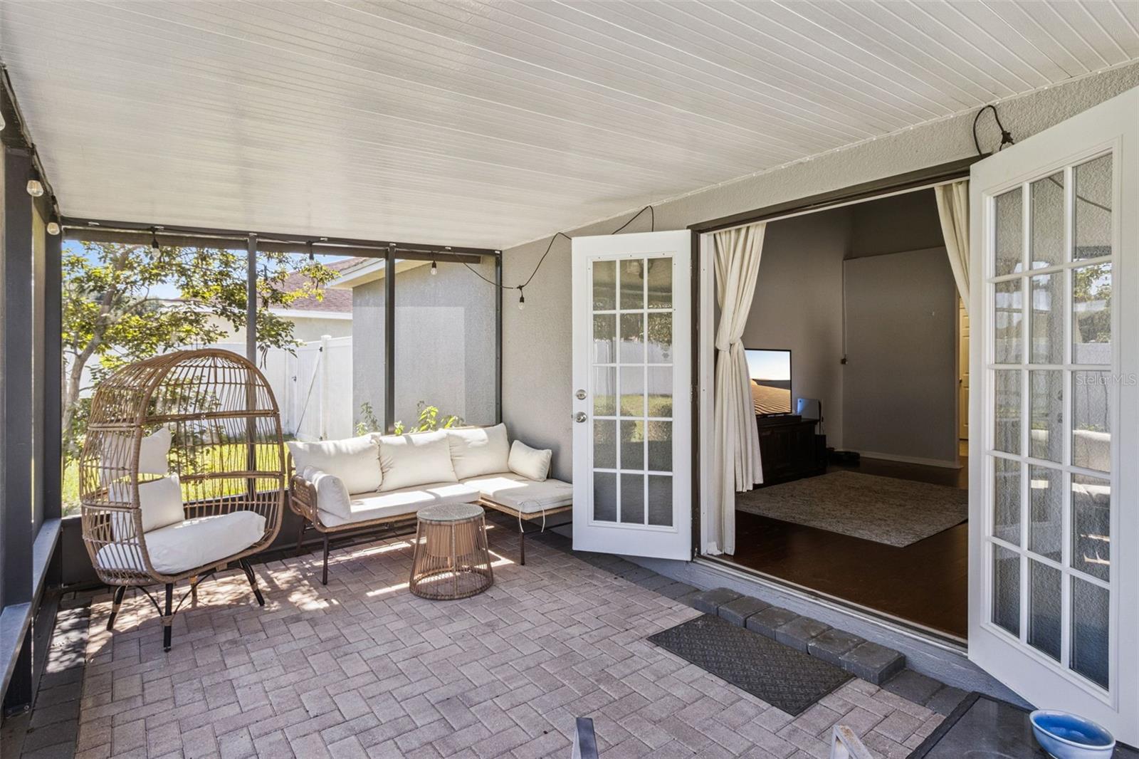 WIND MEADOWS - Residential