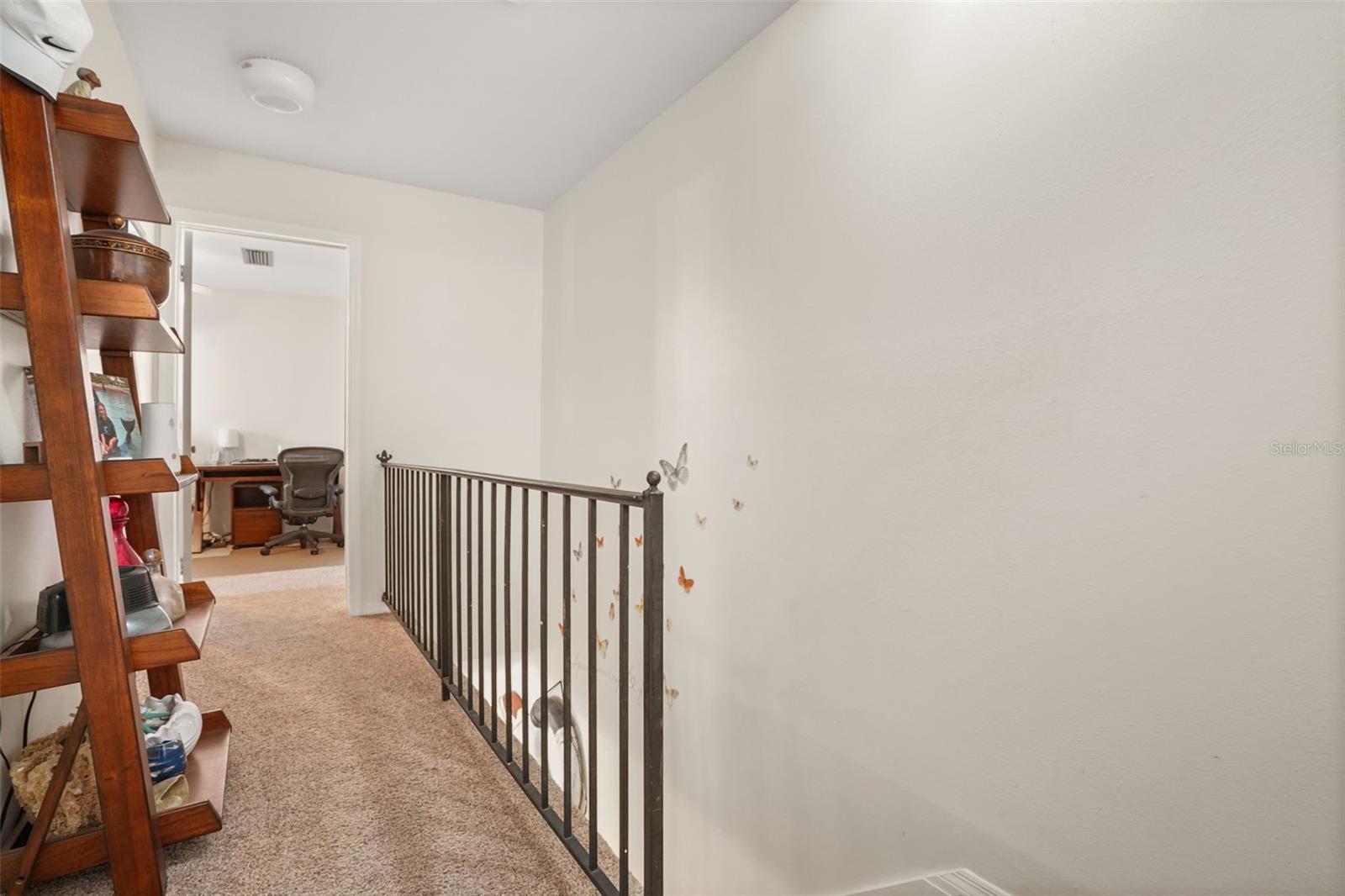 ERROL OAKS CONDO 01 - Residential