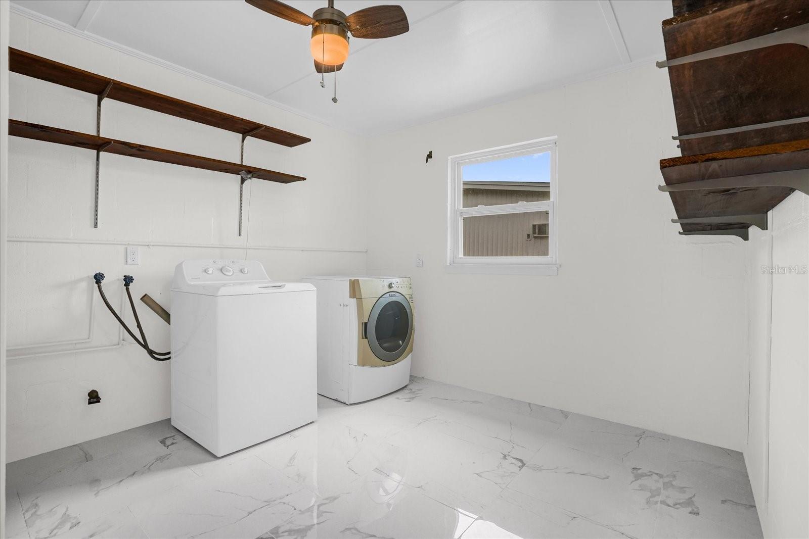 HAMPTON HOMES UNIT 07 - Residential