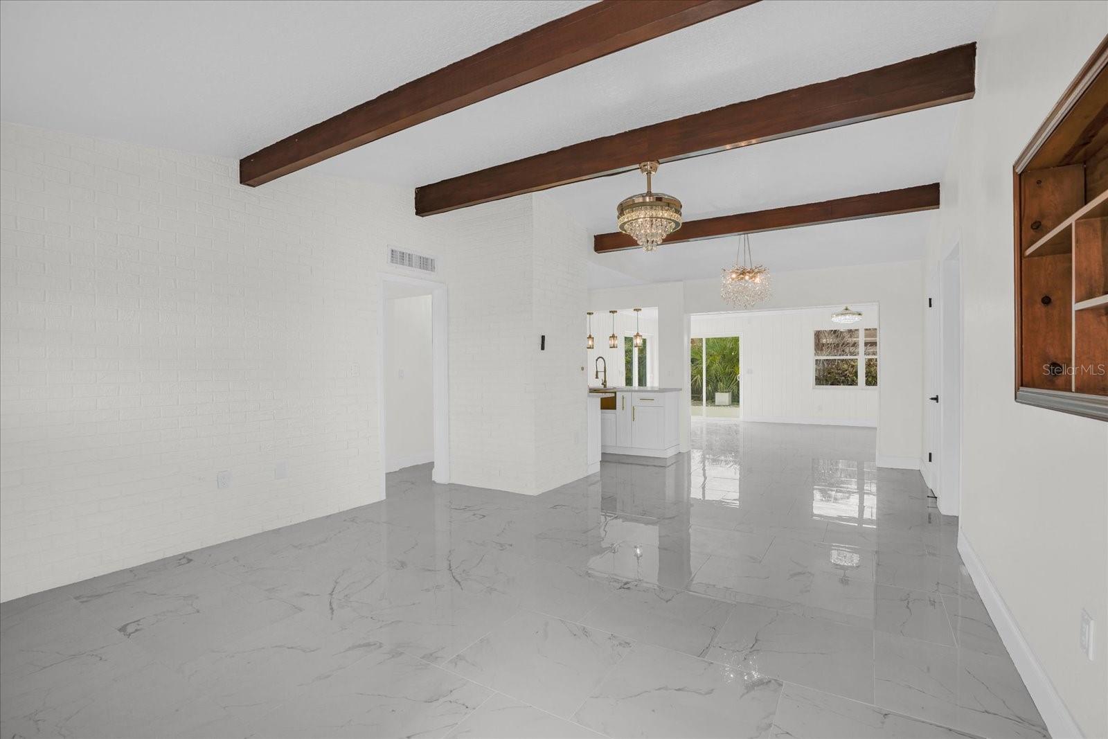 HAMPTON HOMES UNIT 07 - Residential
