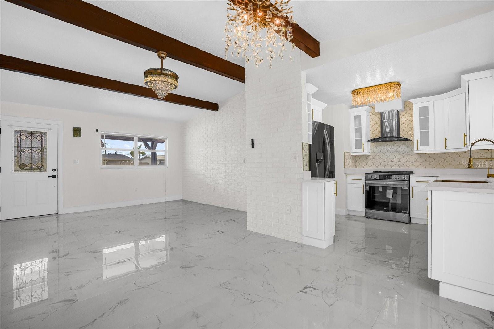 HAMPTON HOMES UNIT 07 - Residential