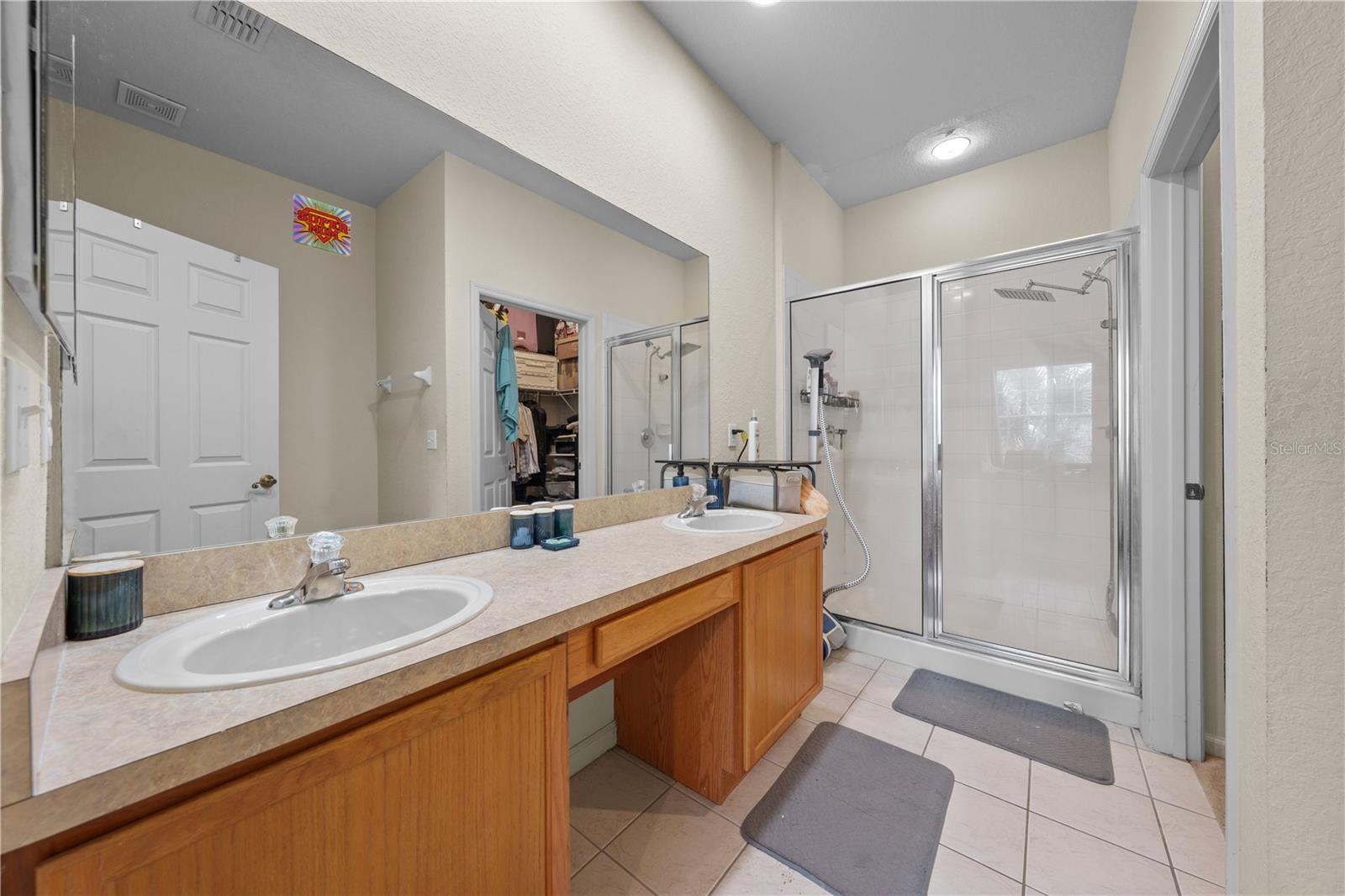 FLORA RIDGE CONDO PH 9 BLDG 9 - Residential