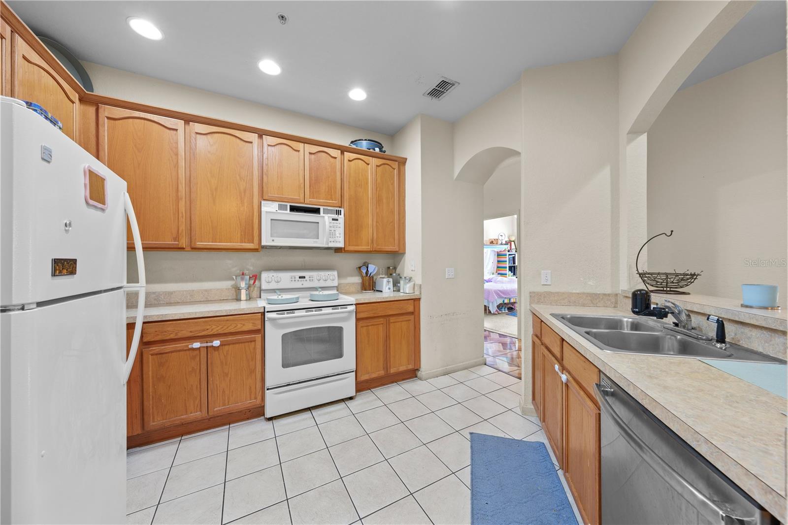 FLORA RIDGE CONDO PH 9 BLDG 9 - Residential