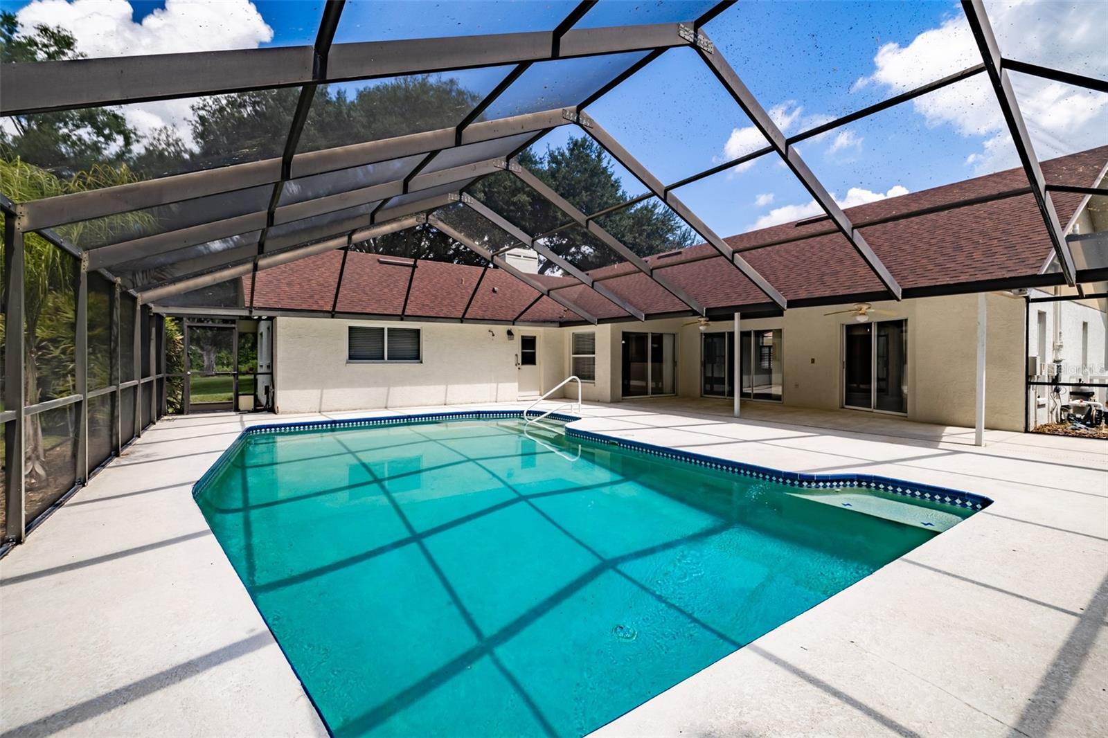 SURREY CHASE - Residential