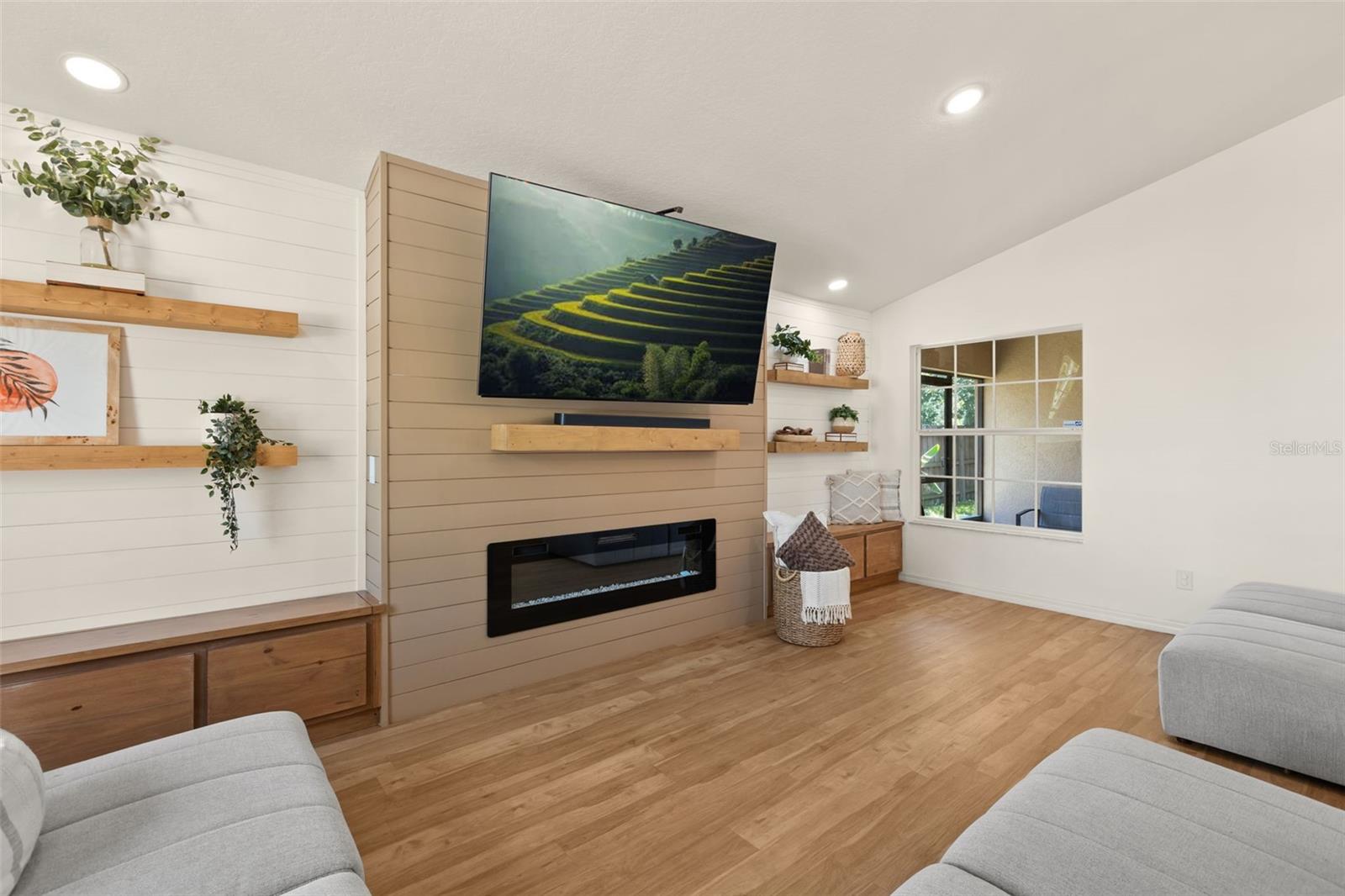 TURNBERRY RESV U2 - Residential