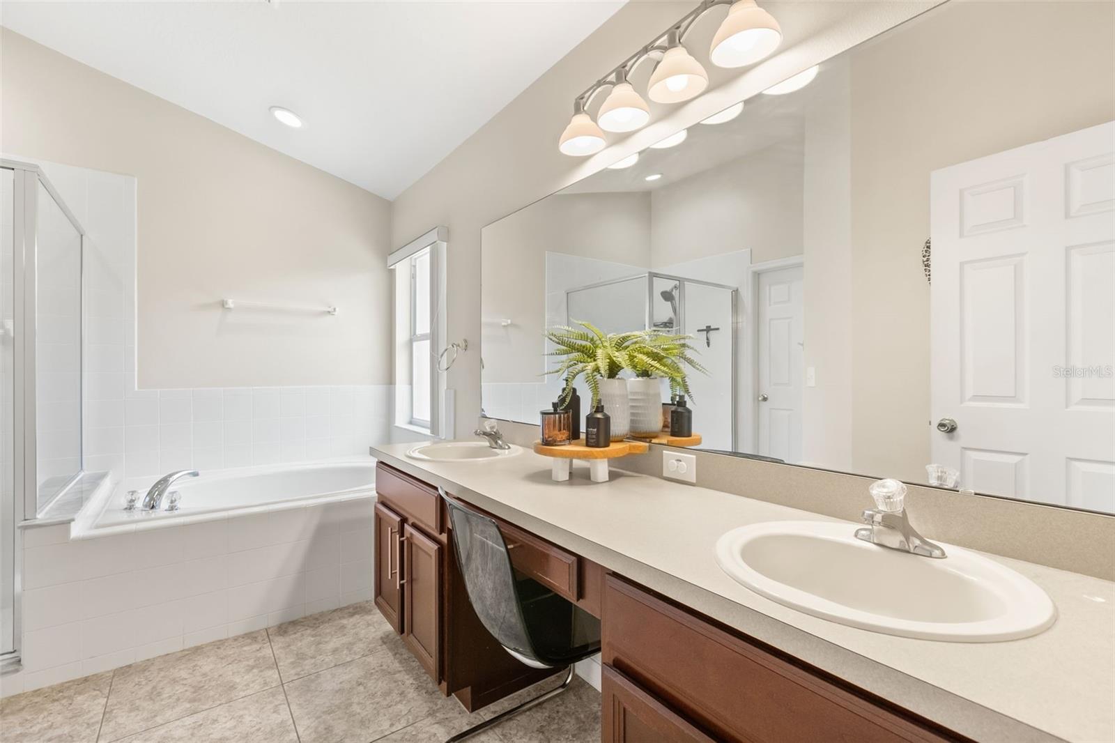 TURNBERRY RESV U2 - Residential