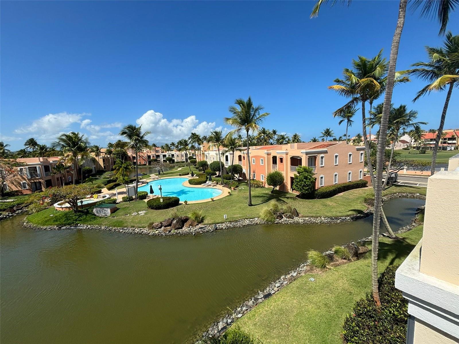 FAIRWAY COURTS - Residential
