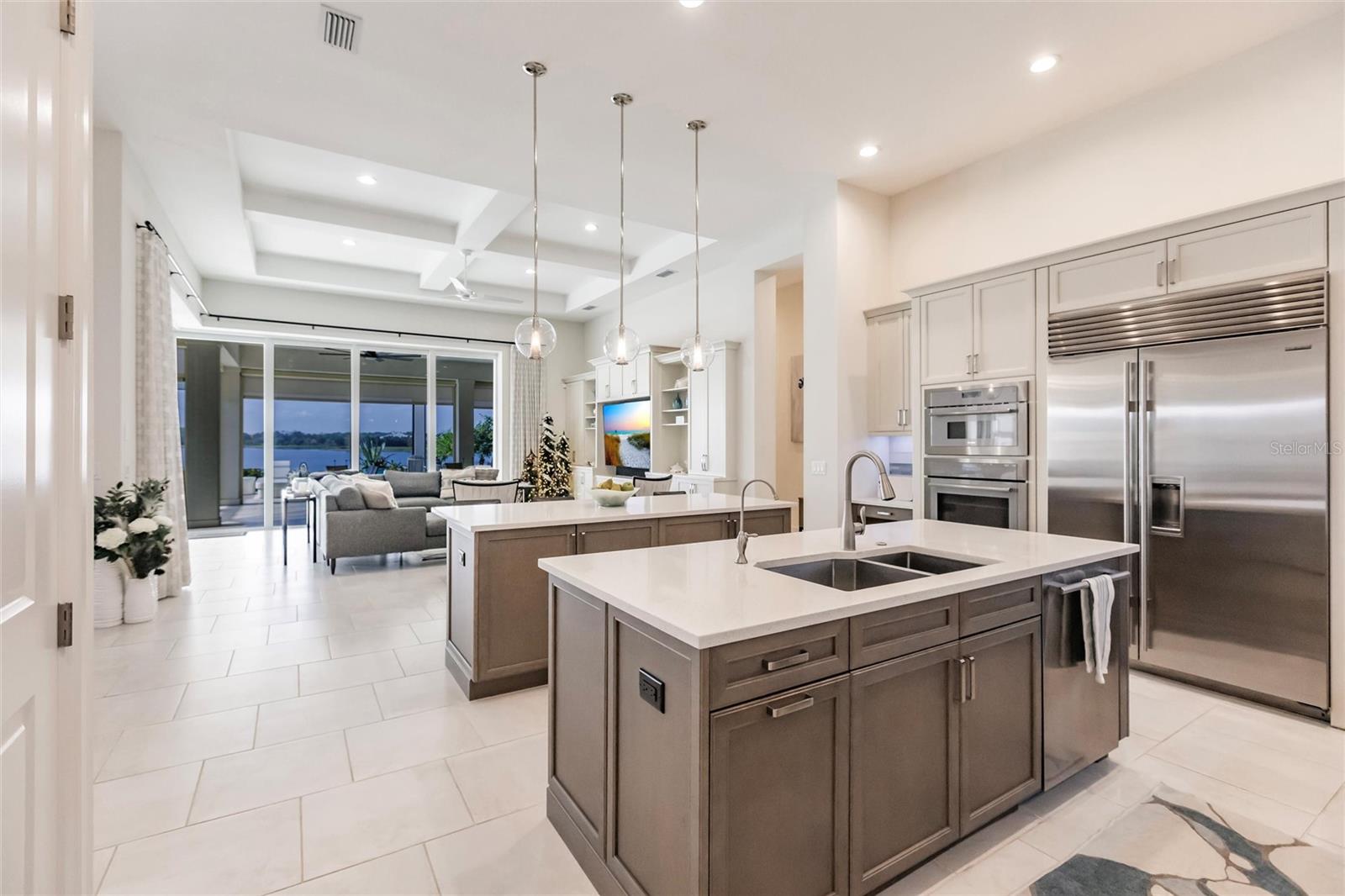 LAKE VIEW ESTATES AT THE LAKE CLUB - Residential