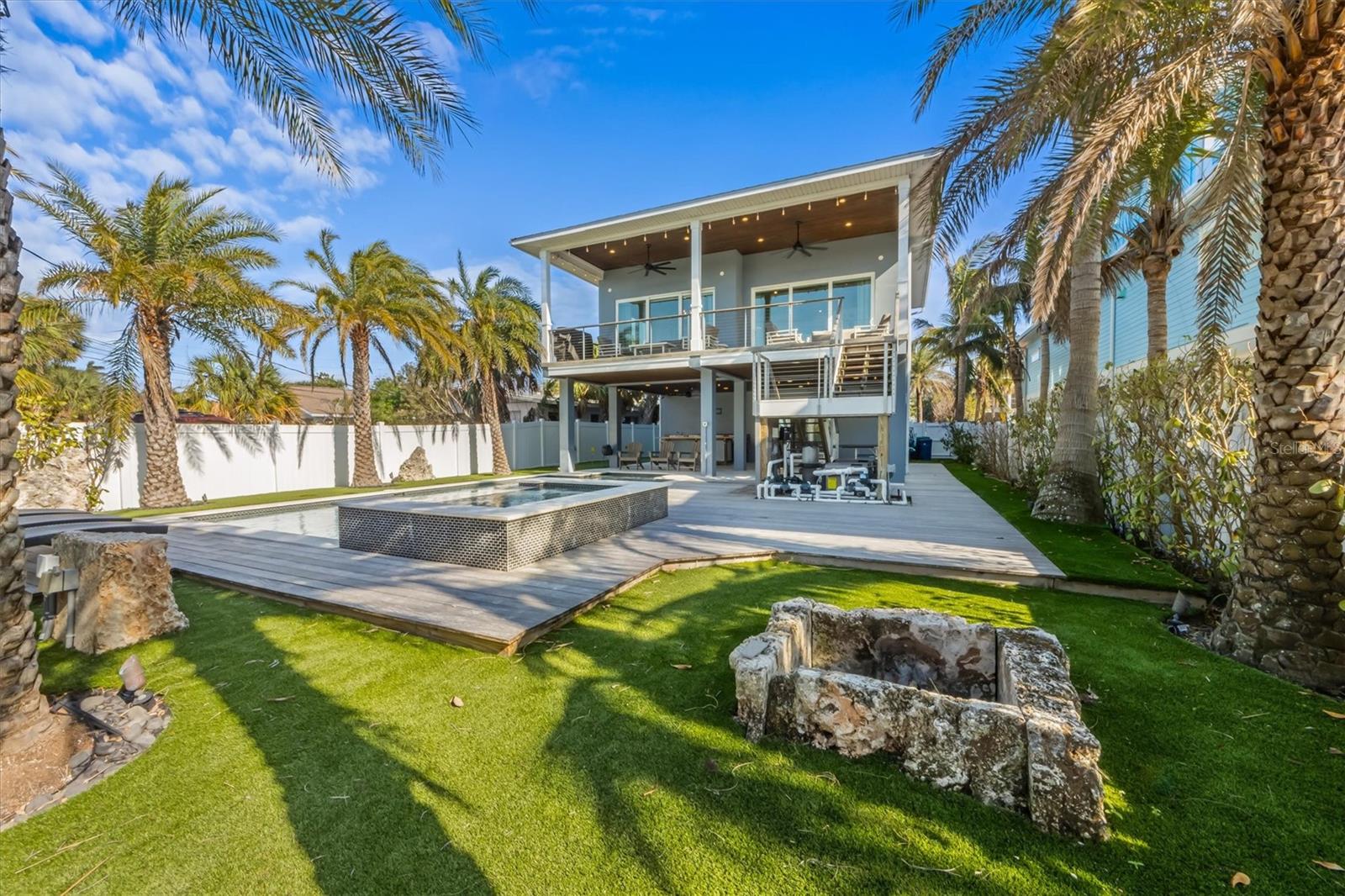ANNA MARIA BEACH - Residential