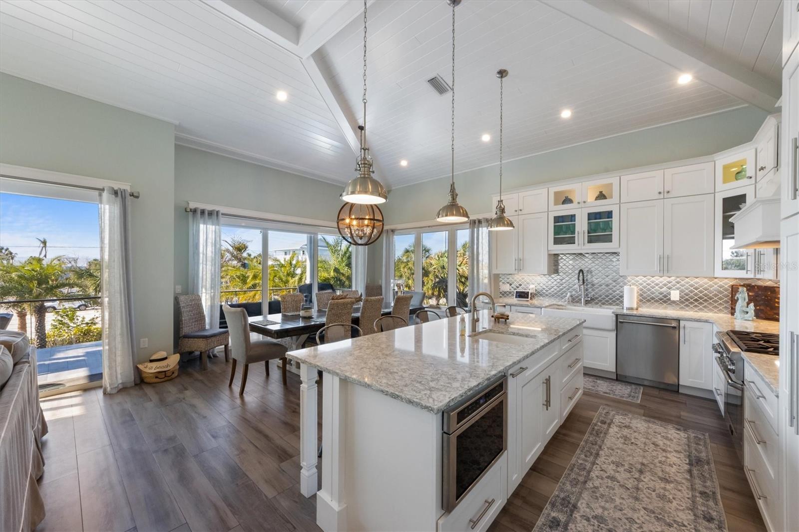 ANNA MARIA BEACH - Residential