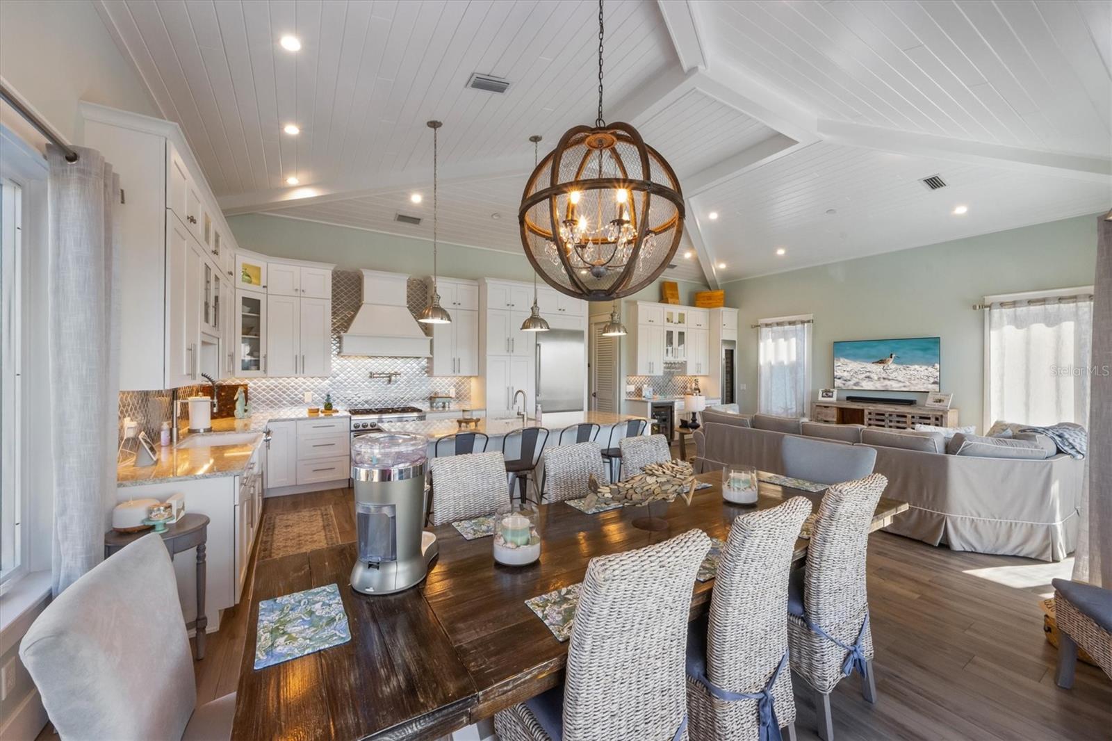 ANNA MARIA BEACH - Residential