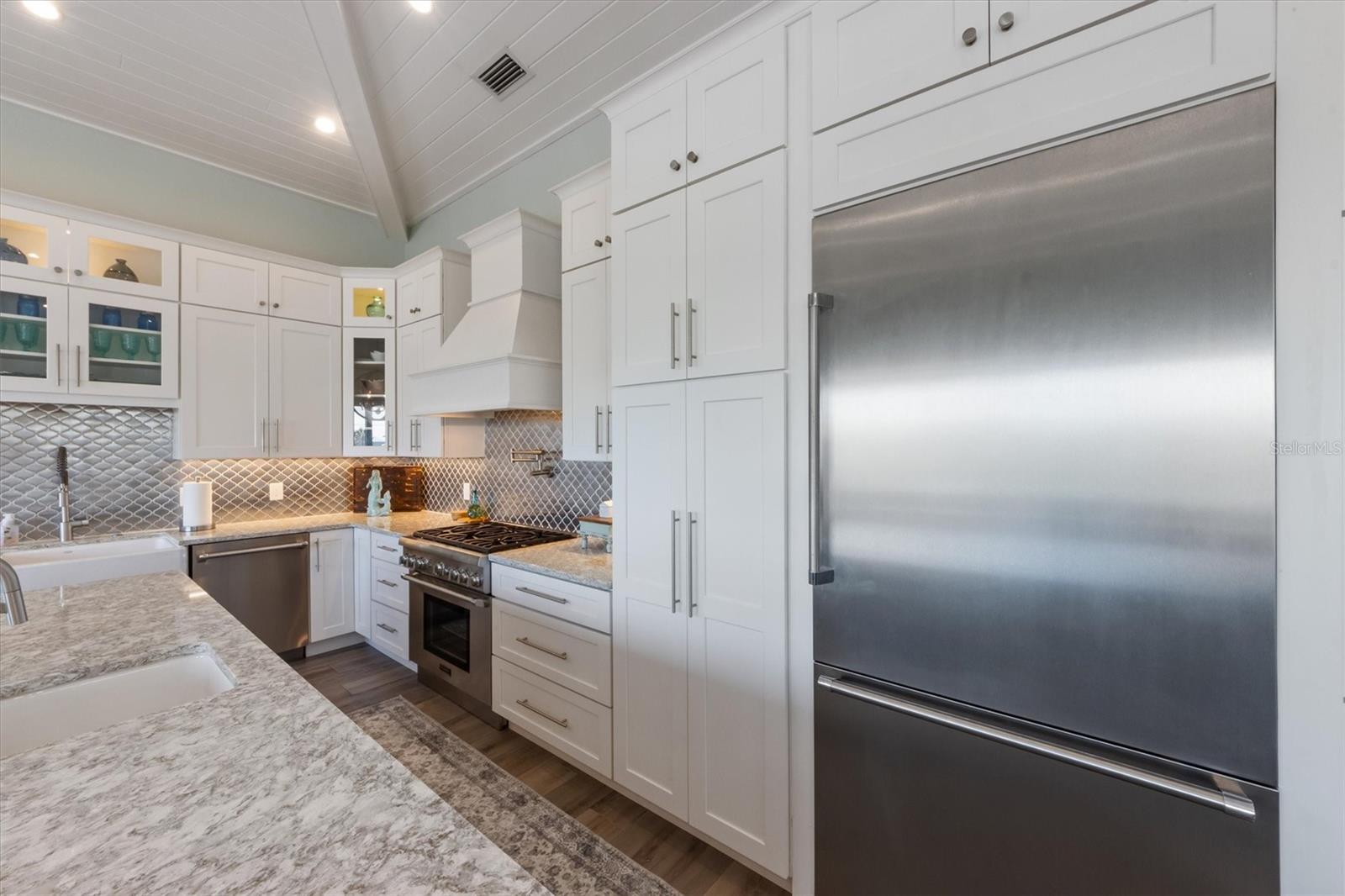 ANNA MARIA BEACH - Residential