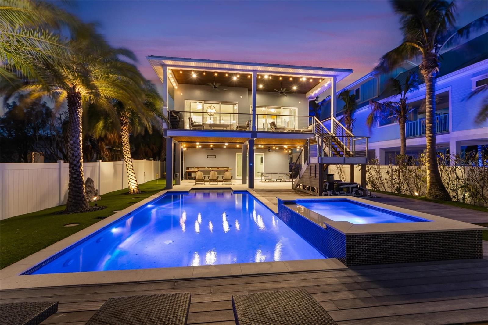 ANNA MARIA BEACH - Residential