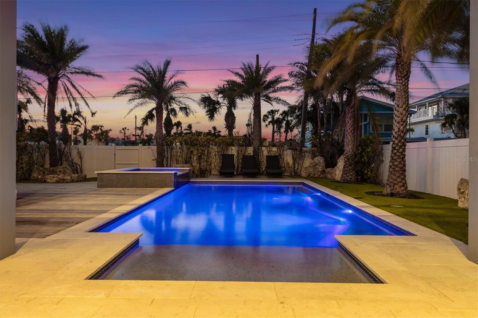 ANNA MARIA BEACH - Residential