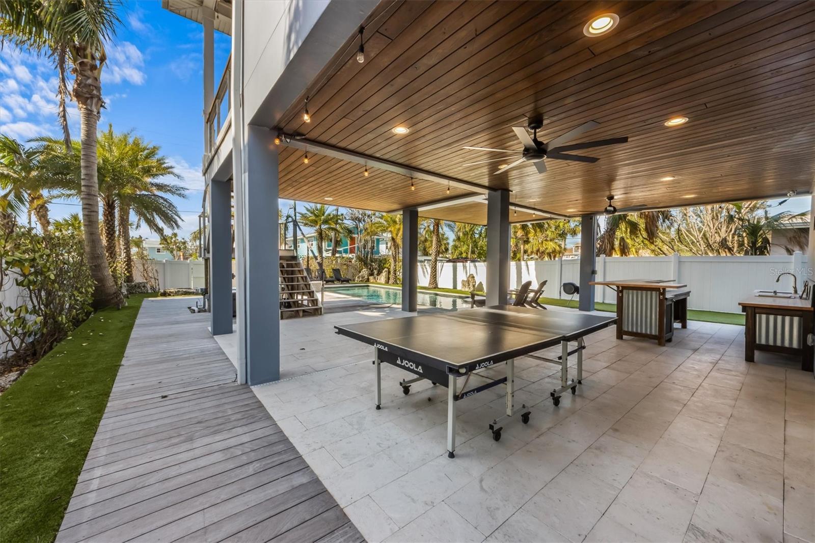 ANNA MARIA BEACH - Residential