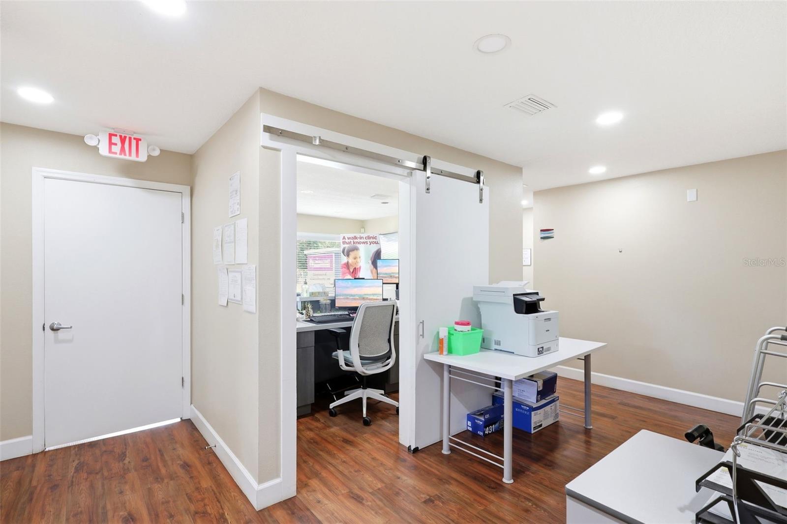 ROGERS DELAND - Commercial Sale