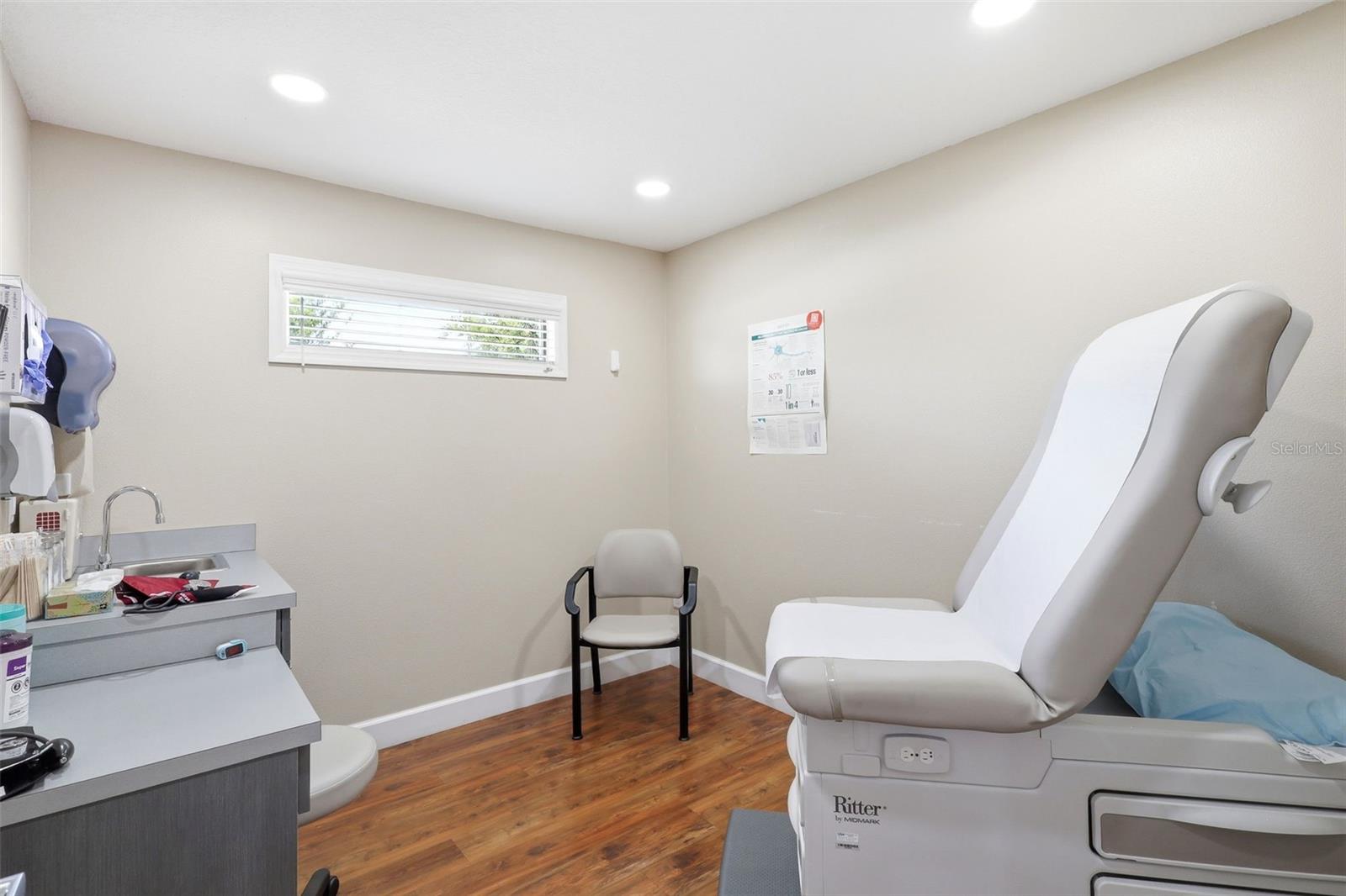 ROGERS DELAND - Commercial Sale
