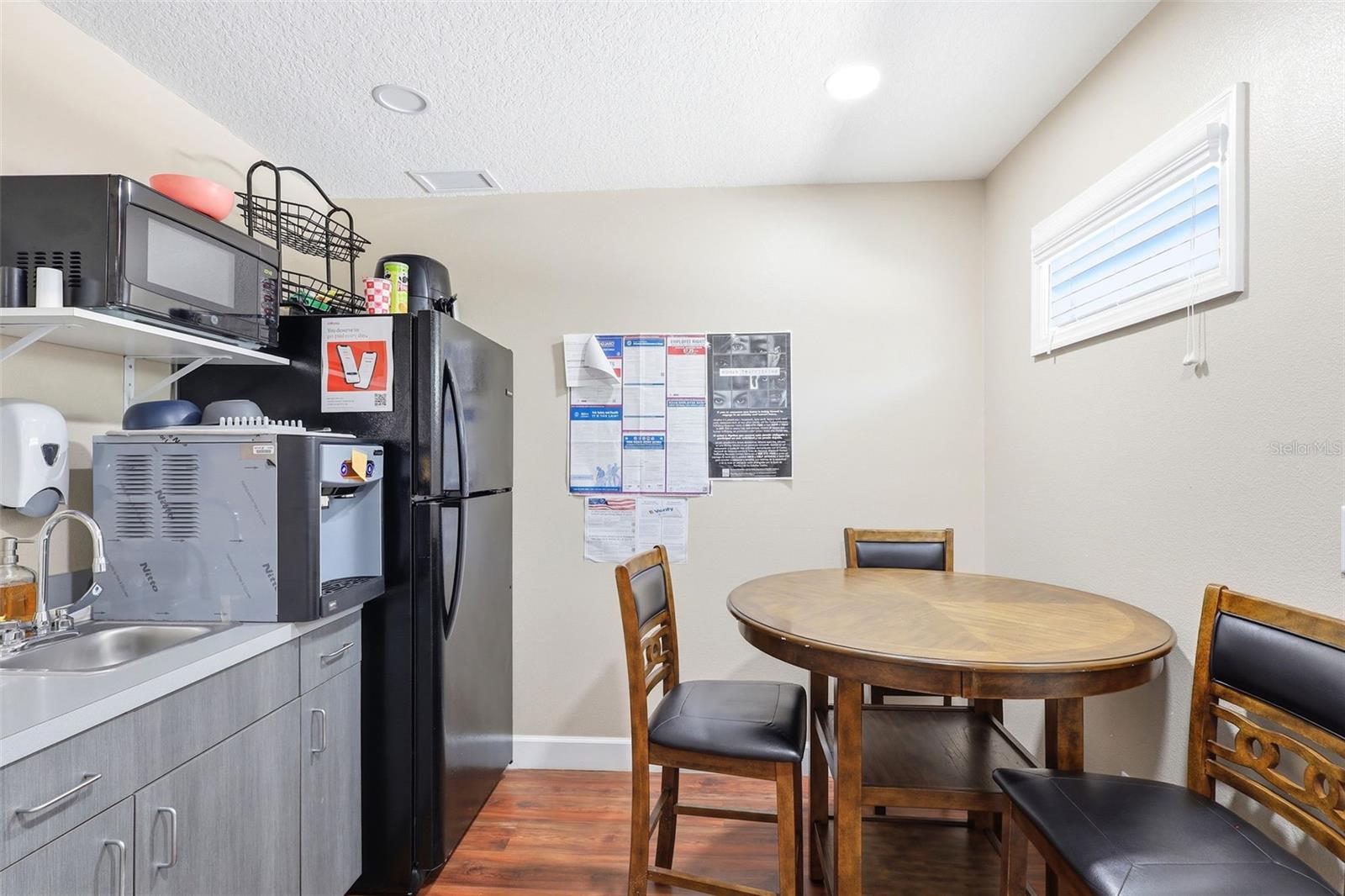 ROGERS DELAND - Commercial Sale
