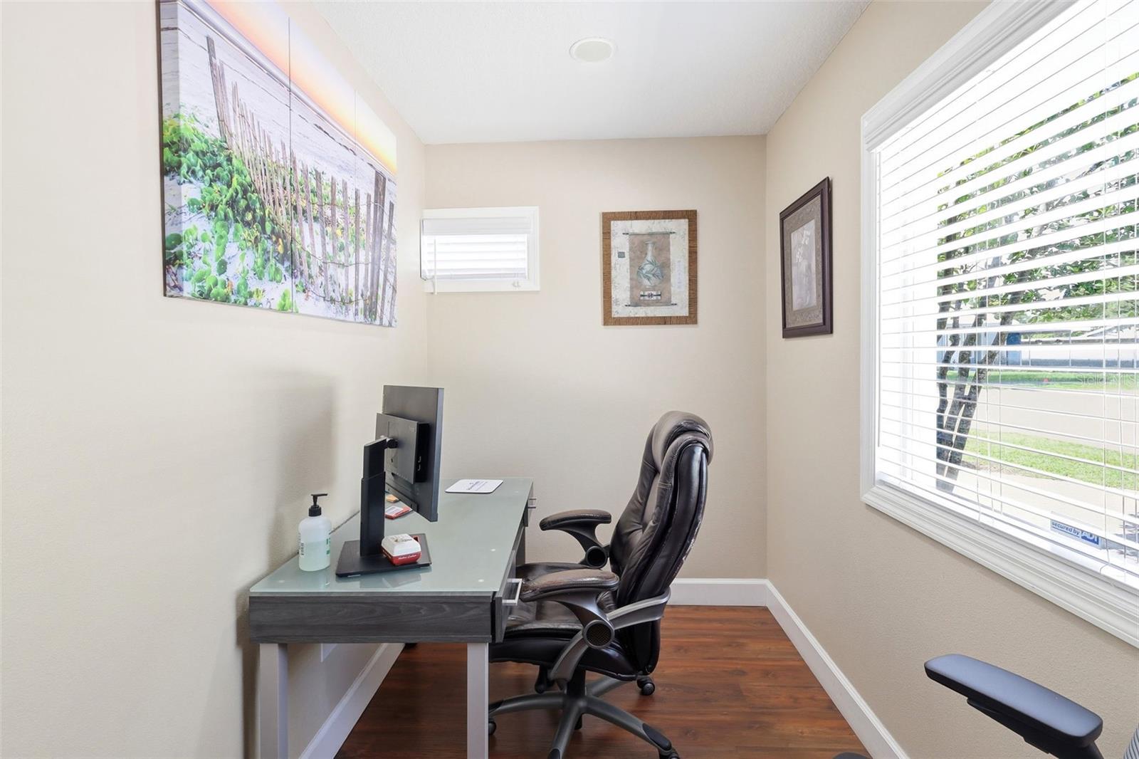ROGERS DELAND - Commercial Sale
