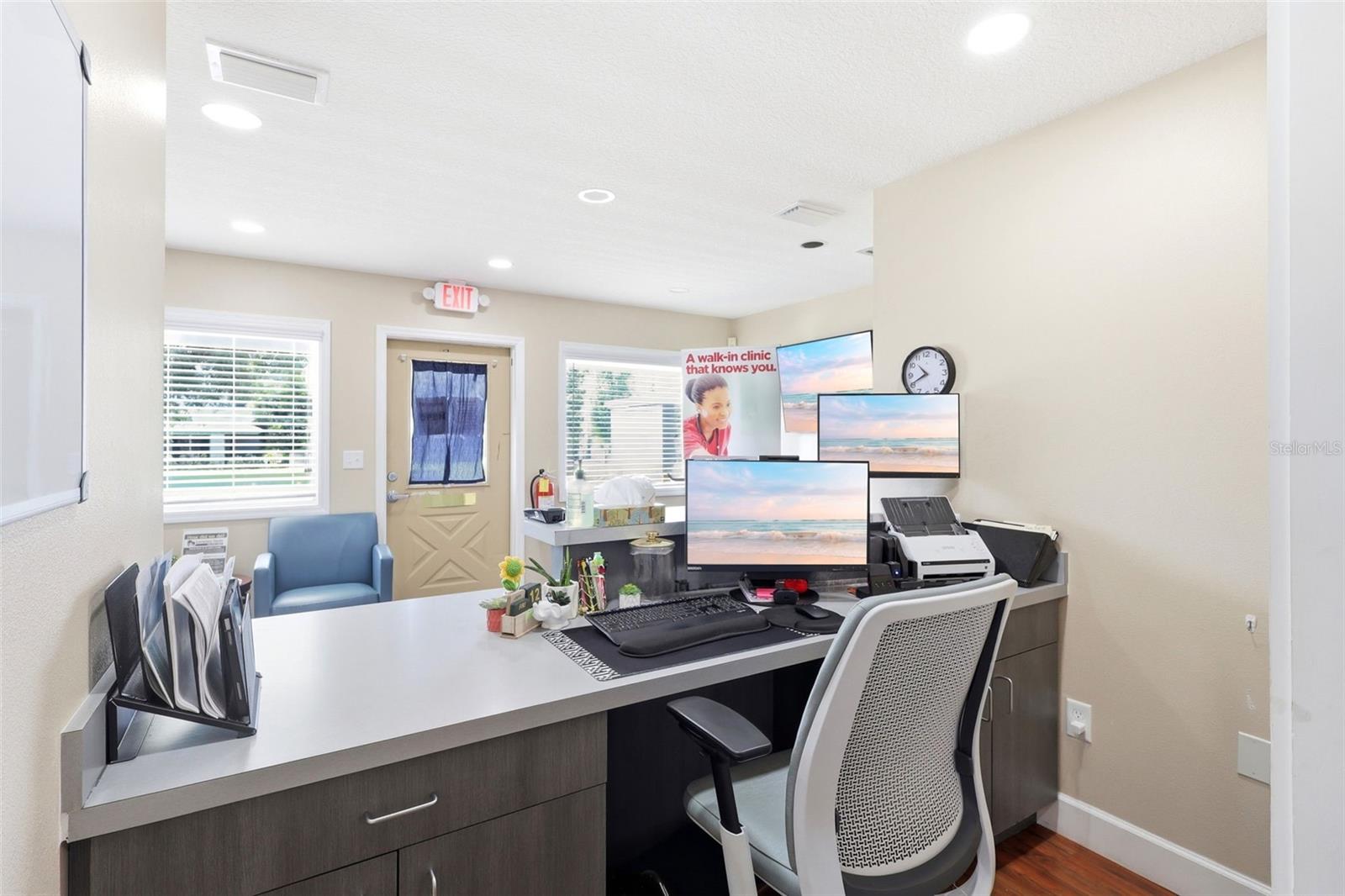 ROGERS DELAND - Commercial Sale
