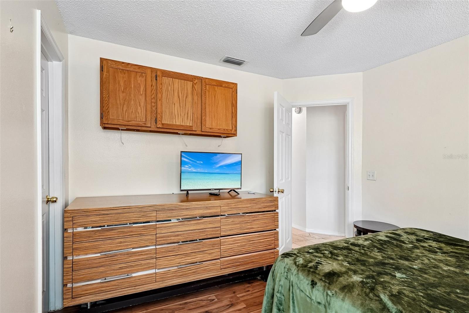 WOODLAND TERRACE AT COUNTRY CREEK - Residential