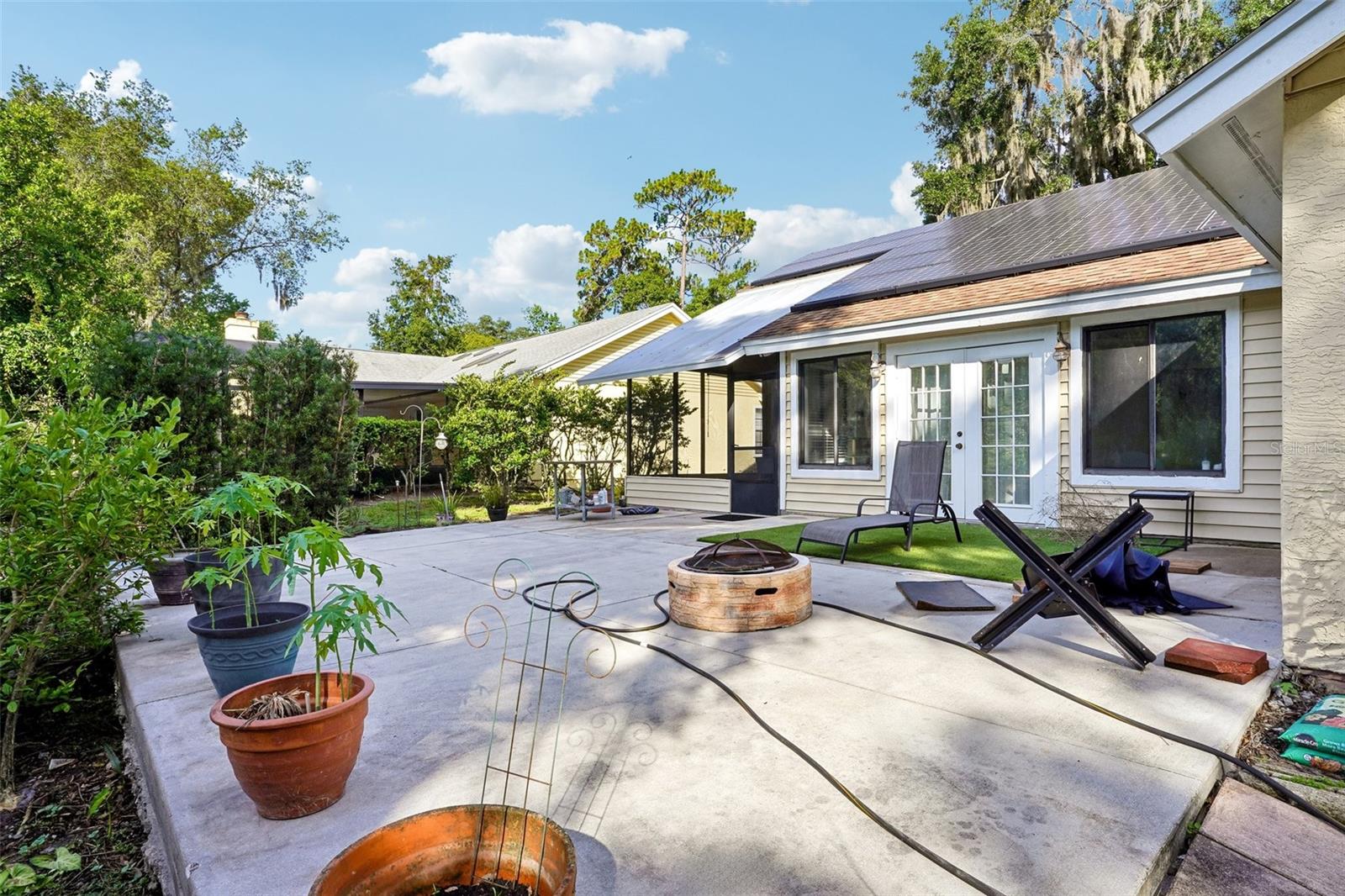 WOODLAND TERRACE AT COUNTRY CREEK - Residential