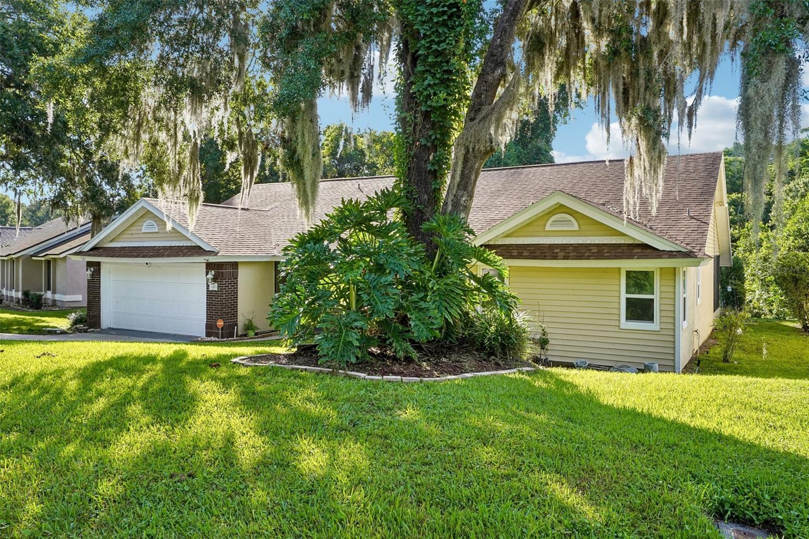 WOODLAND TERRACE AT COUNTRY CREEK - Residential