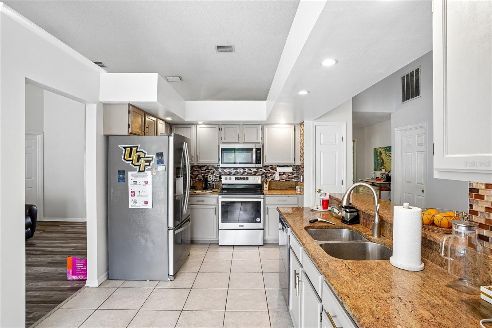 WOODLAND TERRACE AT COUNTRY CREEK - Residential