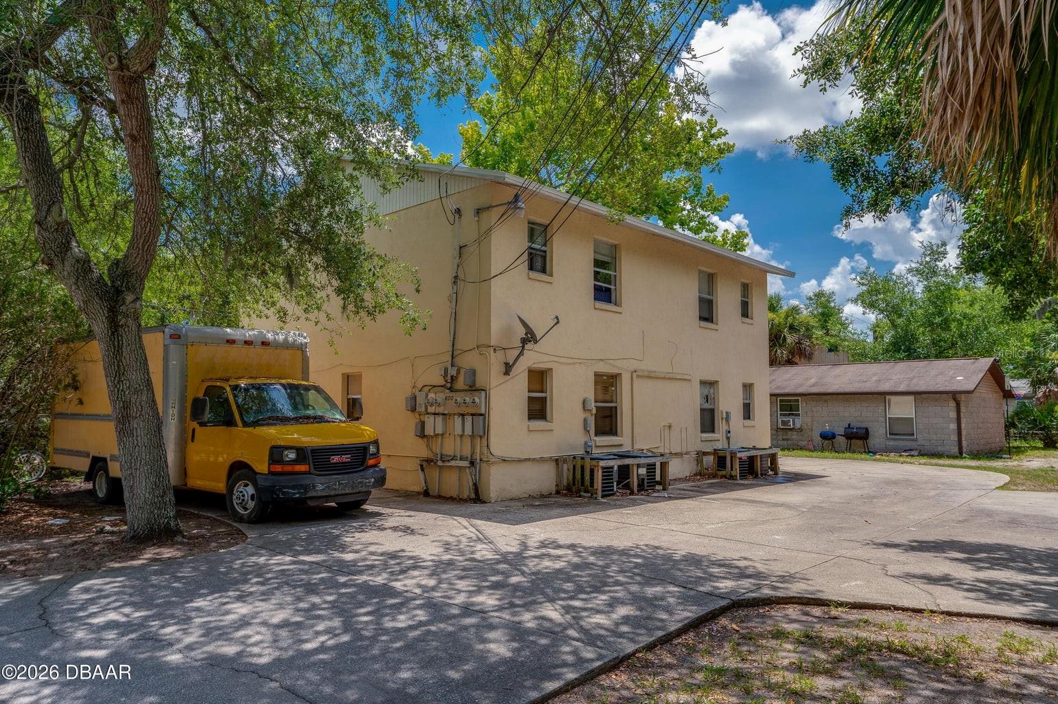 PECK BLK 28 DAYTONA - Residential Income