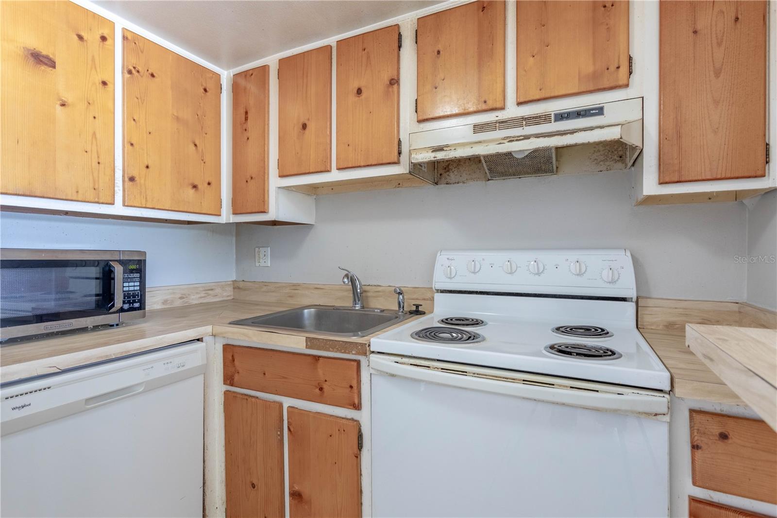 SANDY COVE - Residential