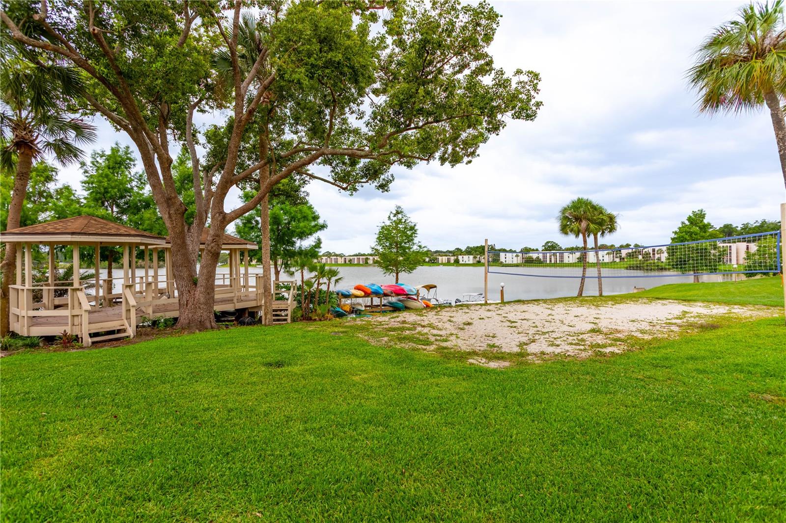 SANDY COVE - Residential