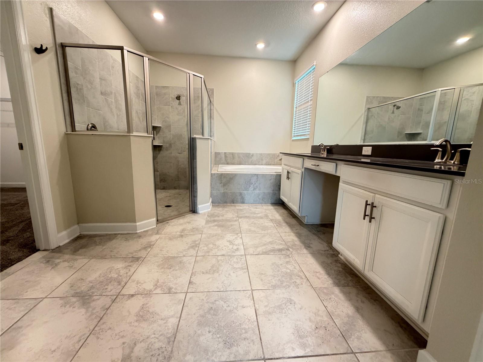 HANOVER LAKES PH 3 - Residential Lease