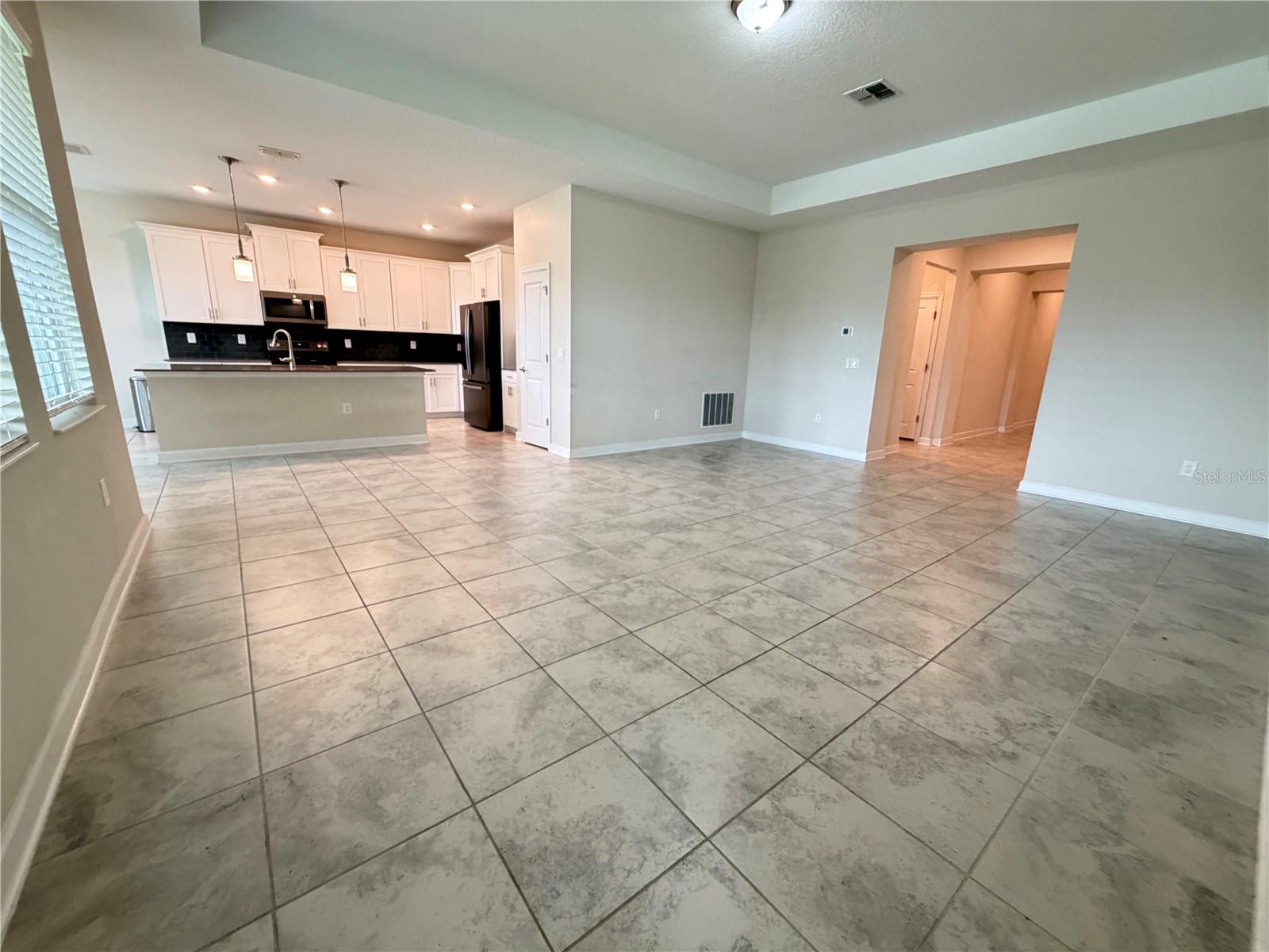 HANOVER LAKES PH 3 - Residential Lease