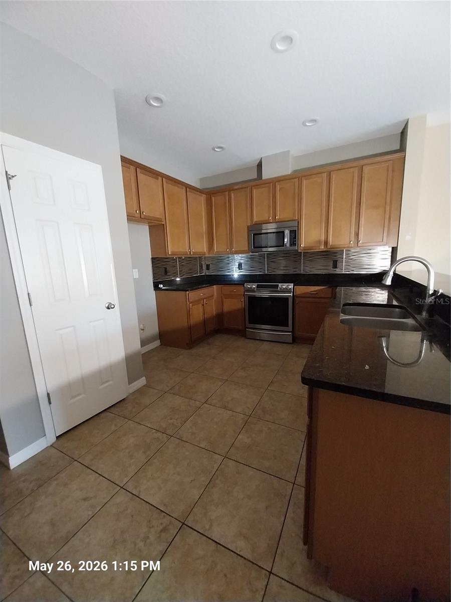 GULFWINDS PB 58 PG 095 LOT 139 OR 9602 PG 3755 - Residential