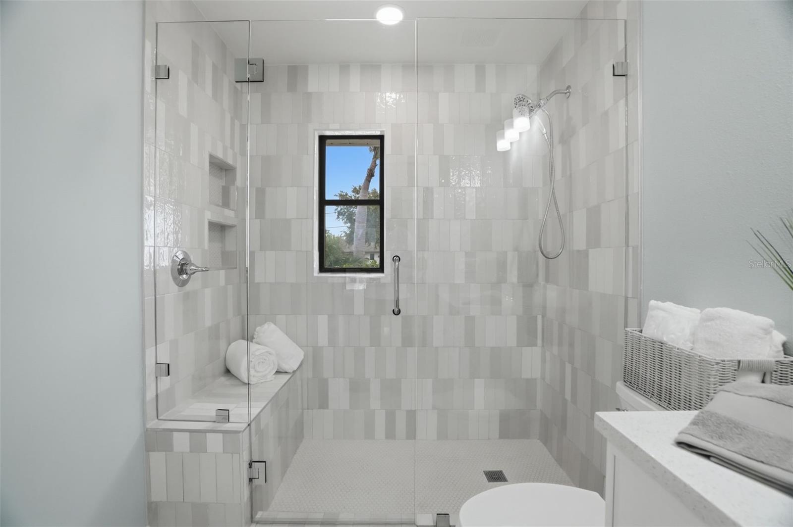 APOLLO BEACH UNIT TWO - Residential