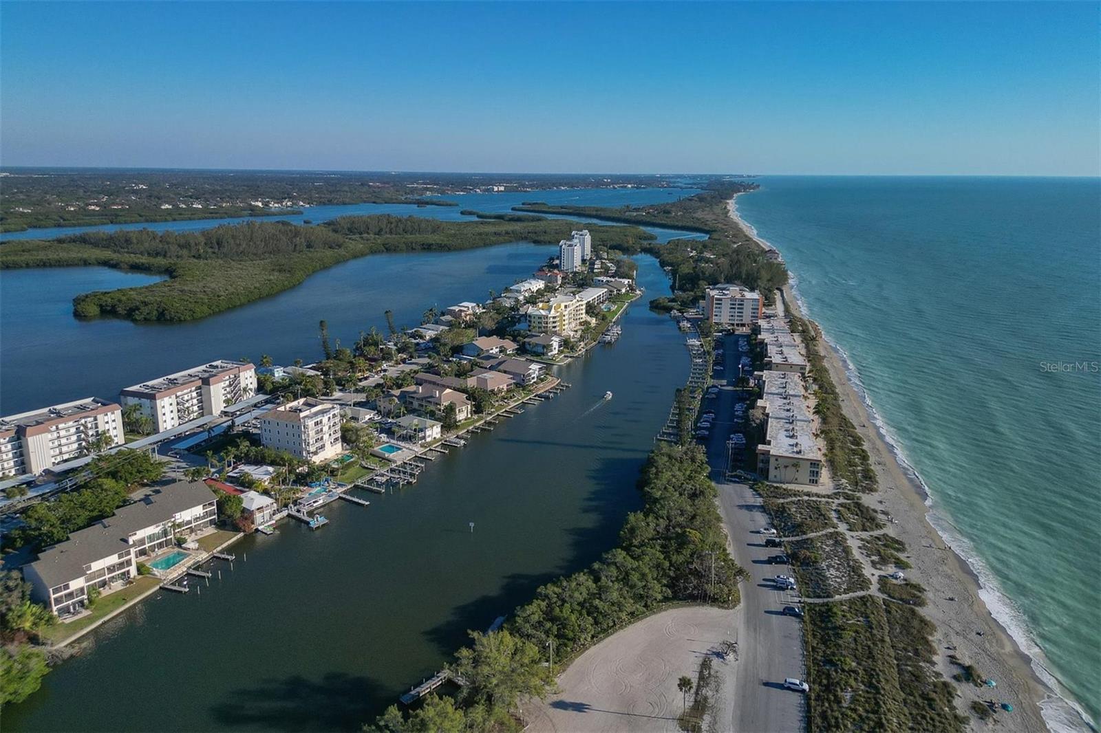 THE SEA BREEZE - Residential