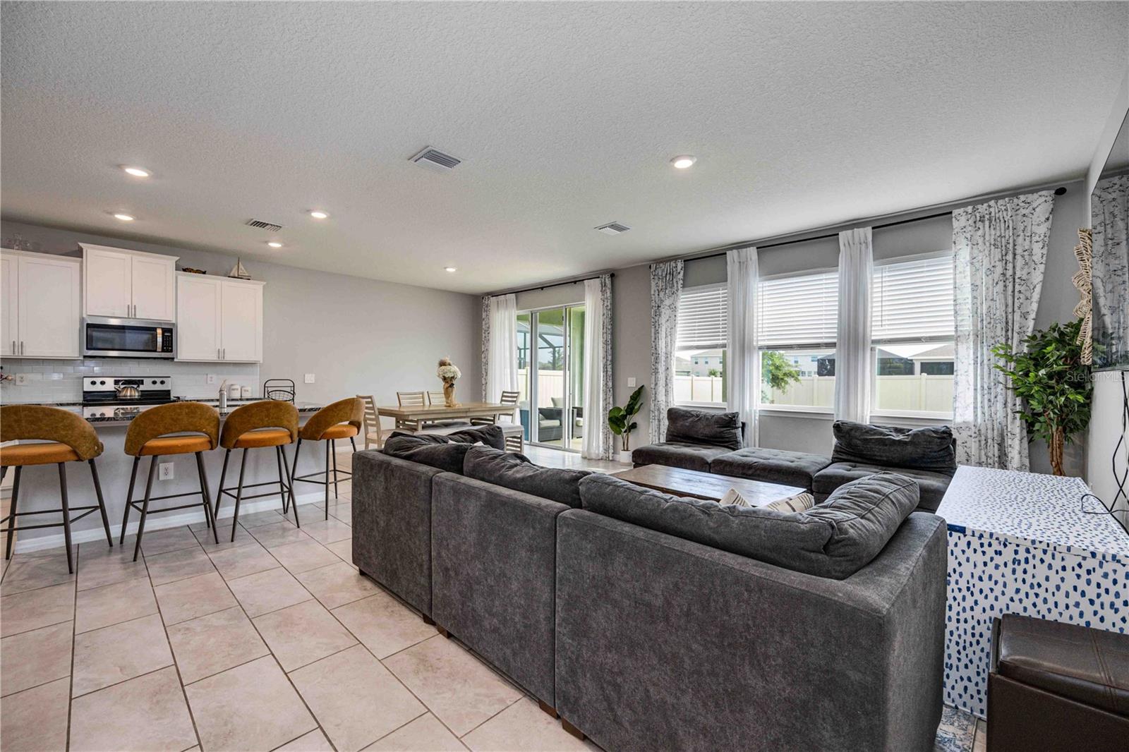 LAKEWOOD RANCH SOLERA PH IA & IB - Residential Lease