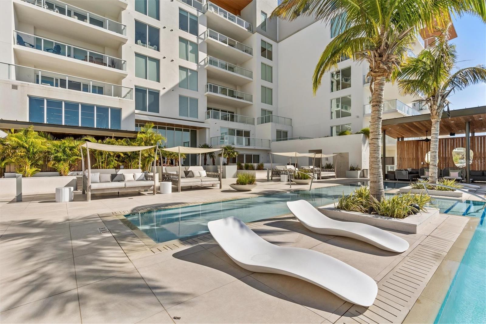 SERENA BY THE SEA - Residential