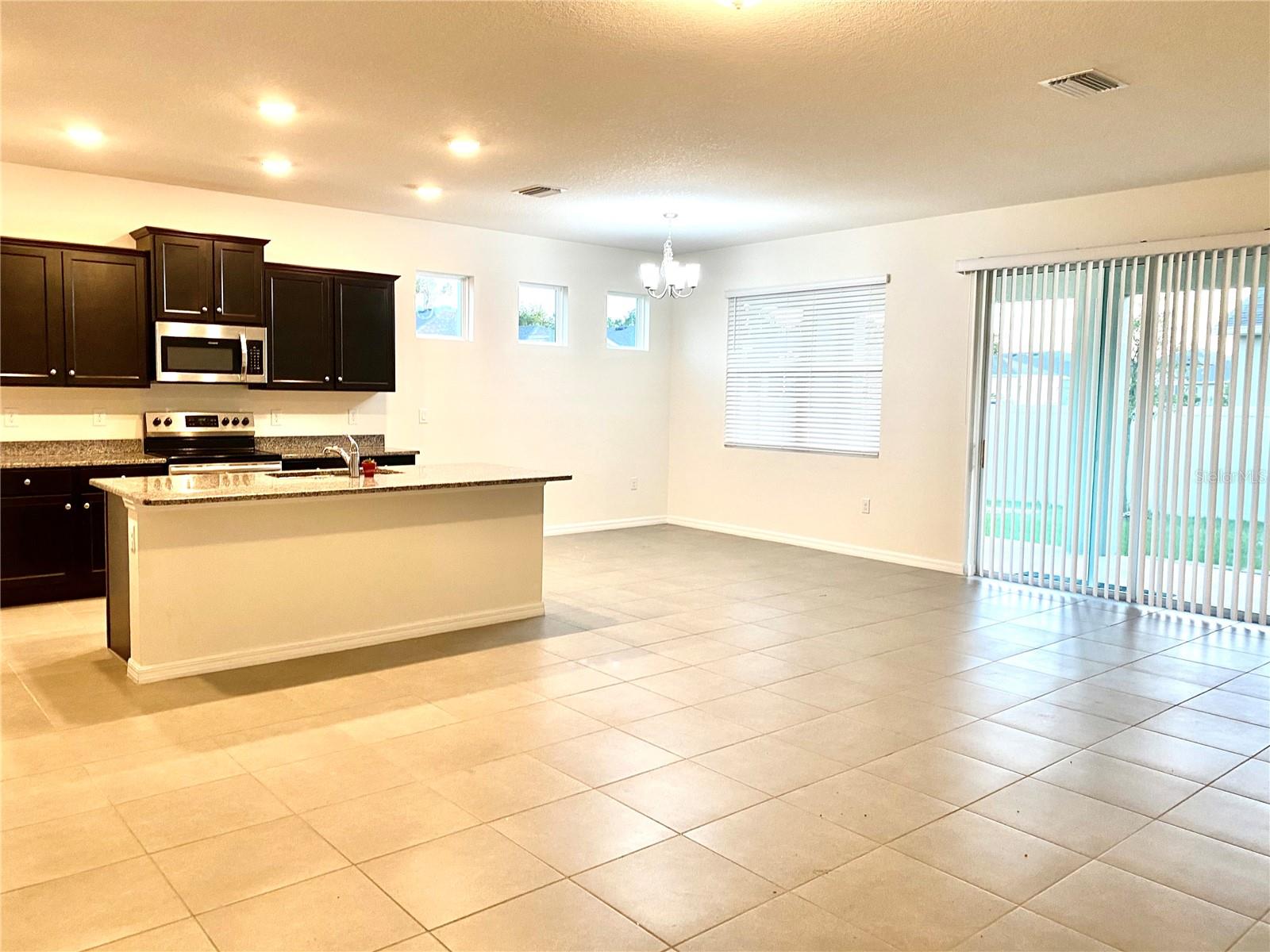 EPPERSON RANCH SOUTH PH 1C-2 - Residential Lease