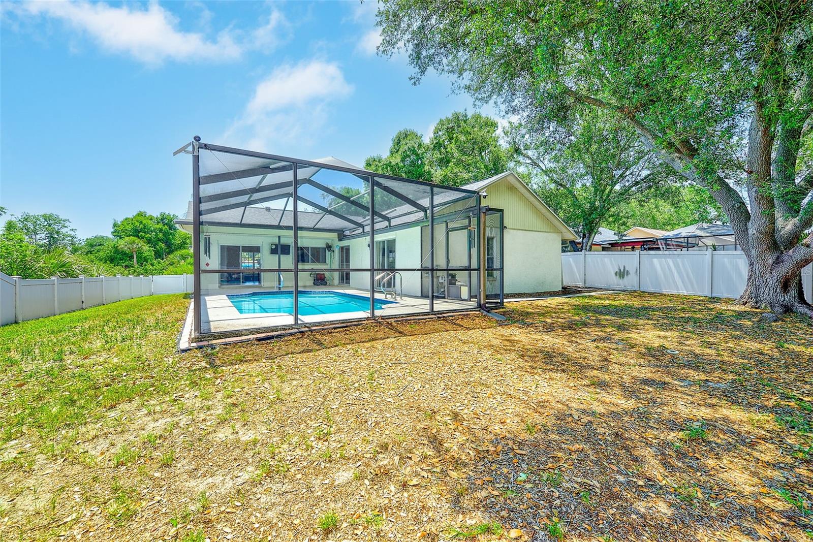 BECKETT BAY - Residential