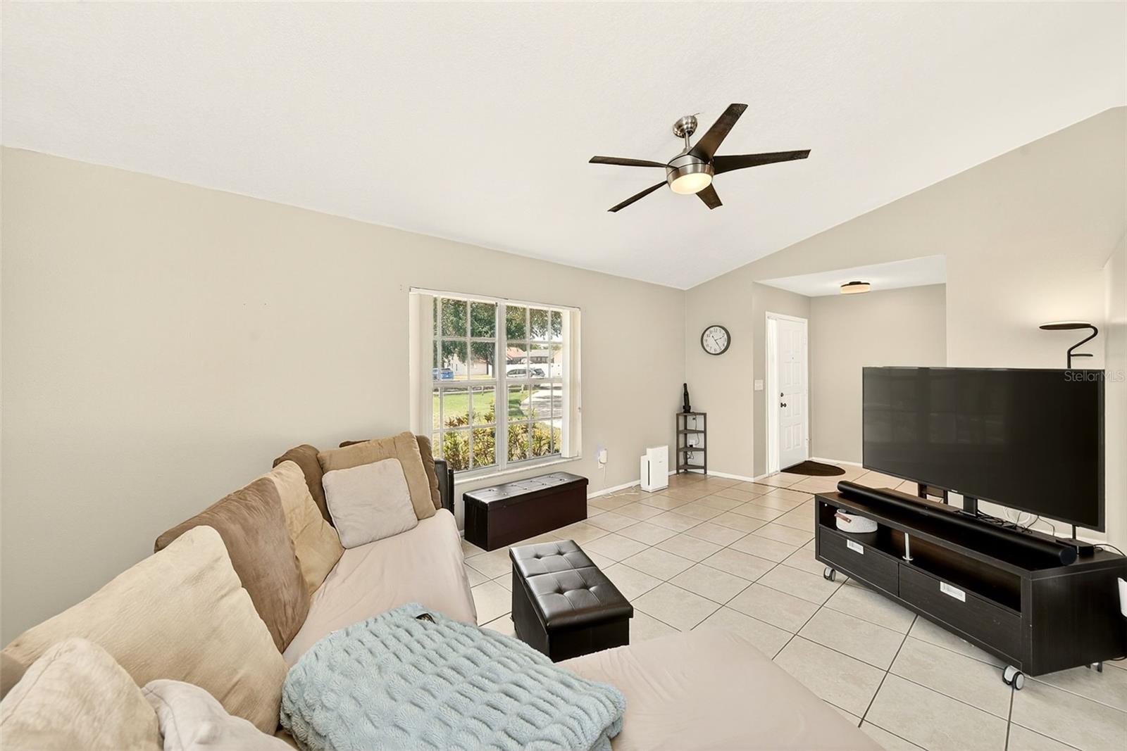 BECKETT BAY - Residential