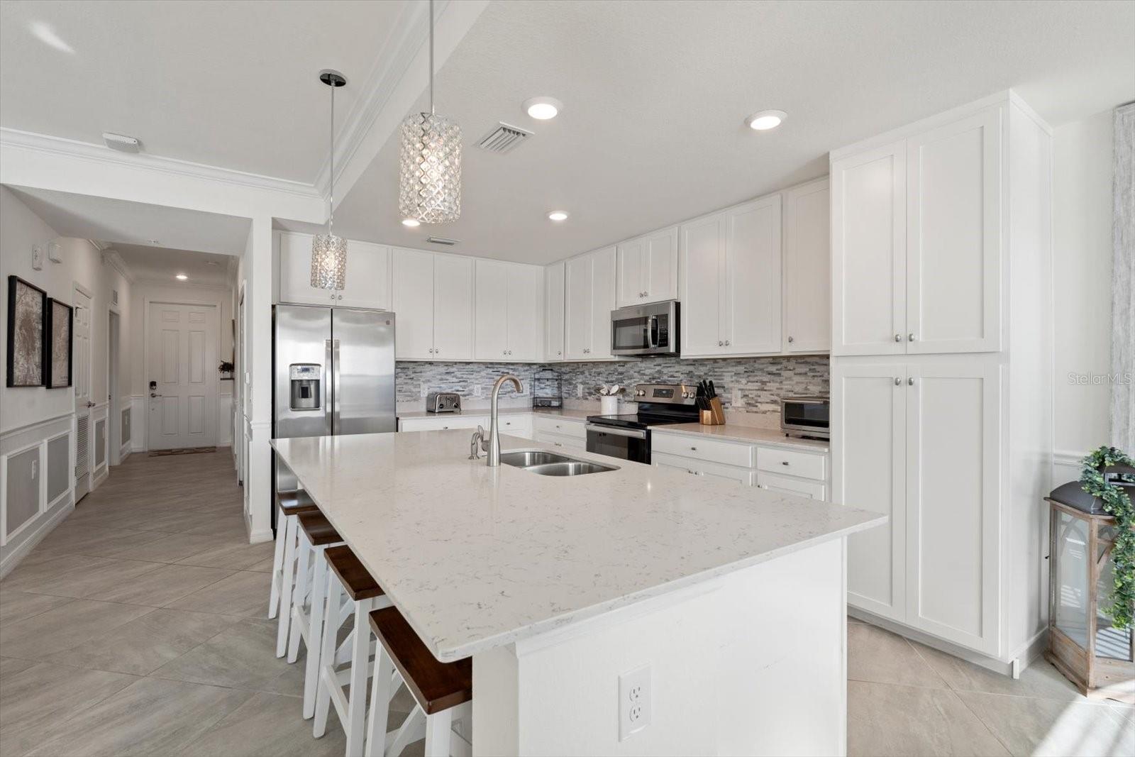 LAKEWOOD NATIONAL - Residential Lease