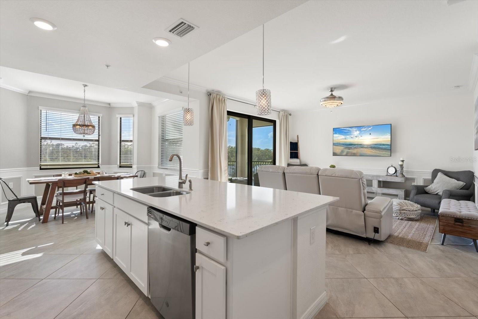 LAKEWOOD NATIONAL - Residential Lease