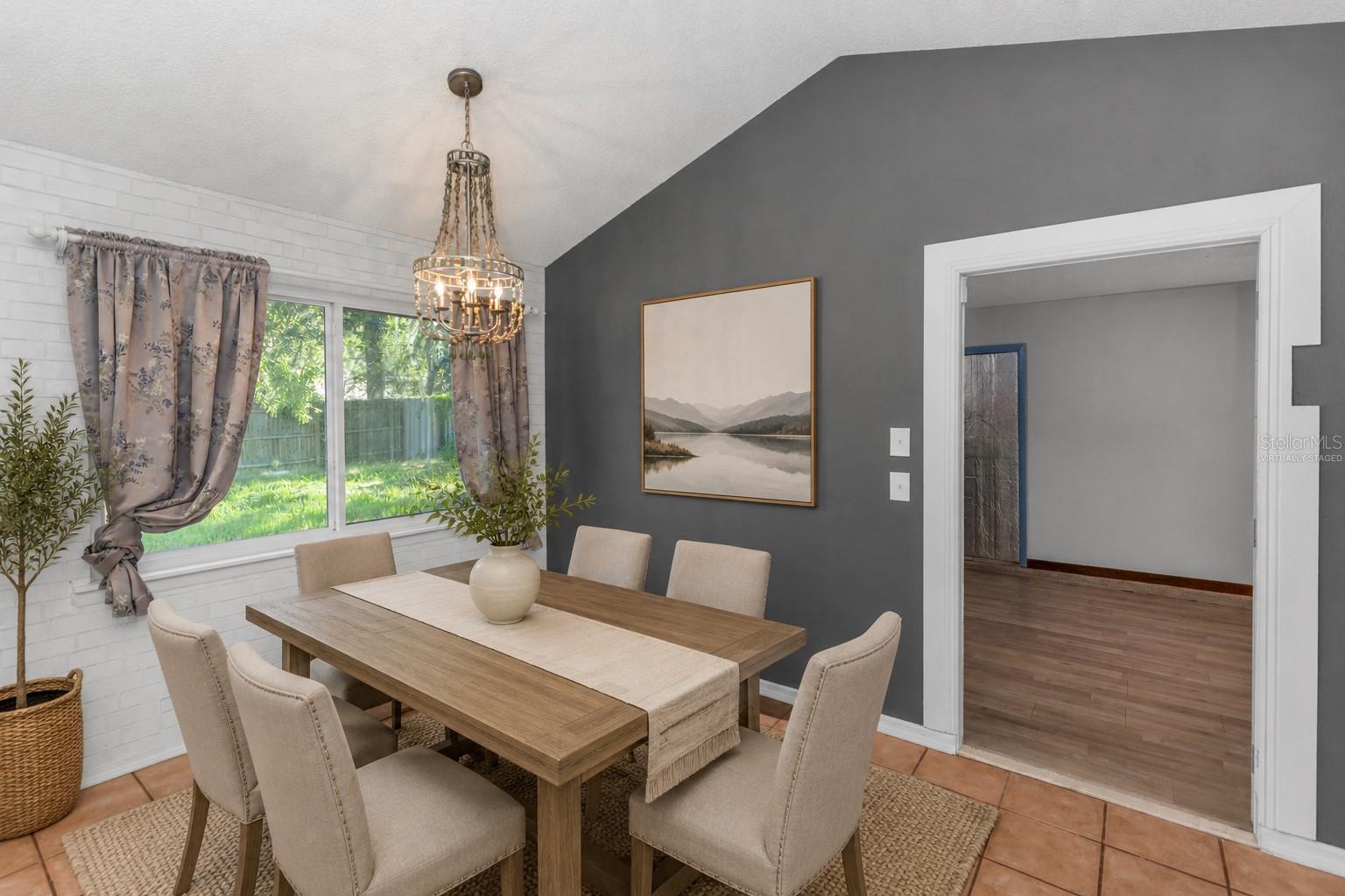 WEST HIGHLANDS - Residential