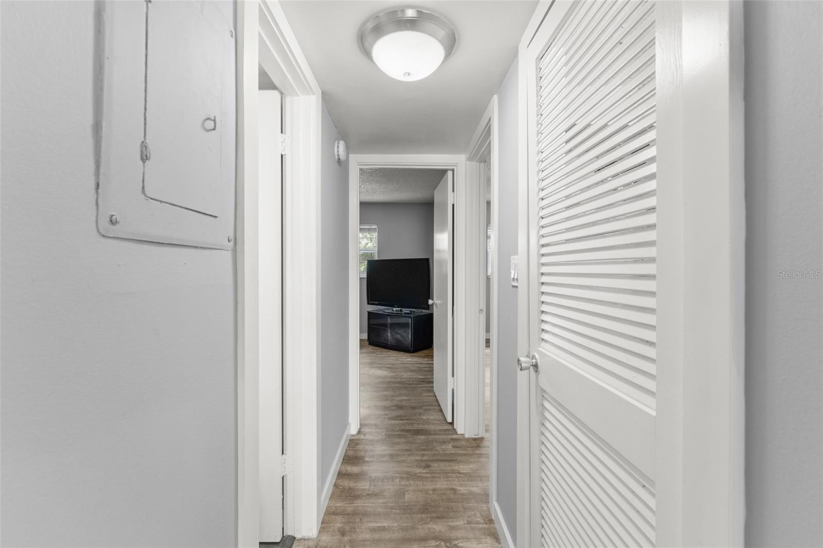 LAKESIDE MANOR APTS CONDO - Residential
