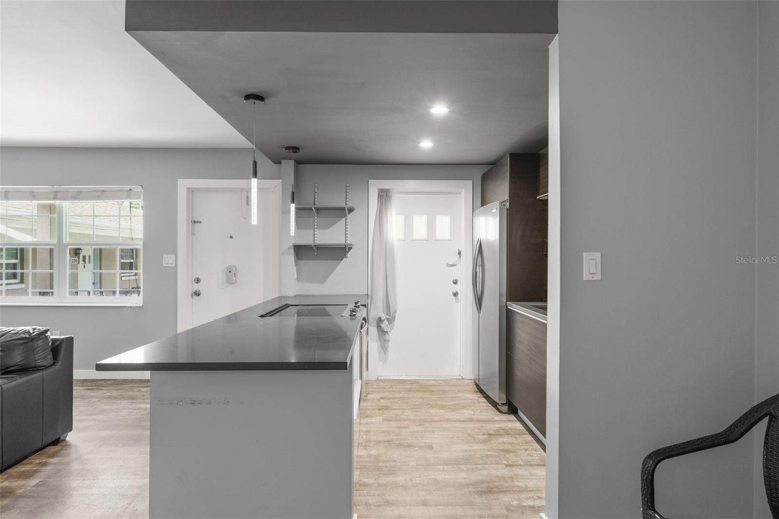 LAKESIDE MANOR APTS CONDO - Residential